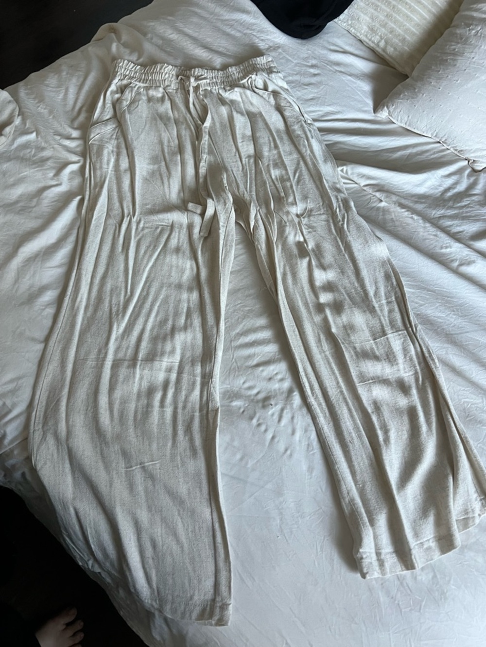 Wide Leg Drawstring Pants in Cream